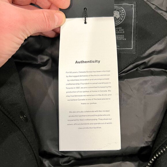 Men's Canada Goose Windermere Coat - M (Black) Brand New - Picture 11 of 16